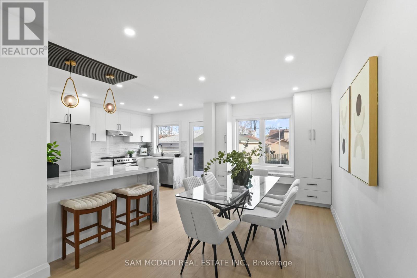 25 FALSTAFF AVENUE, Toronto (Maple Leaf), Ontario, M6L2C6 — Photo 7