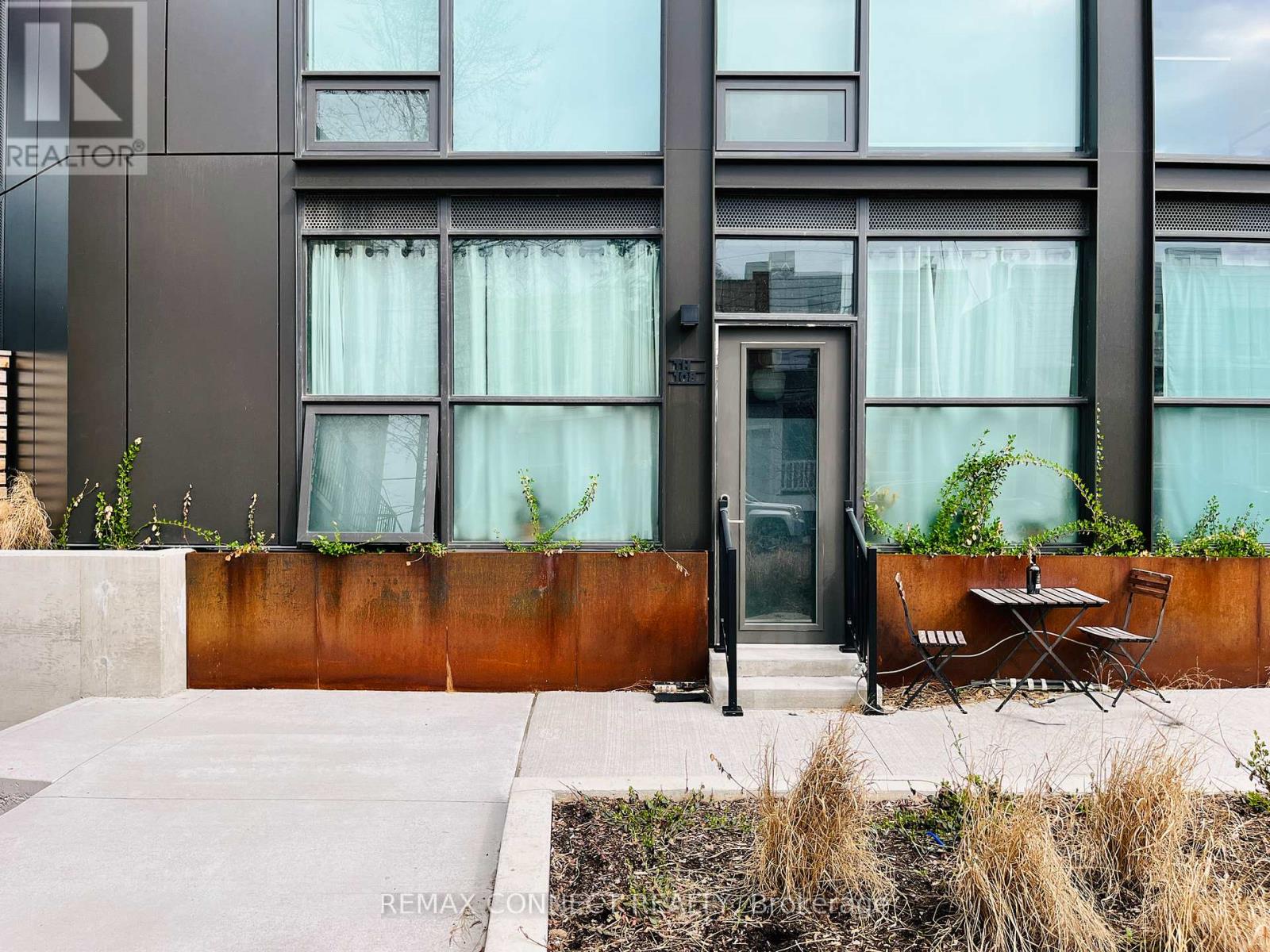 108 - 2625 DUNDAS STREET W, Toronto (Junction Area), Ontario, M6P1X9 — Photo 2