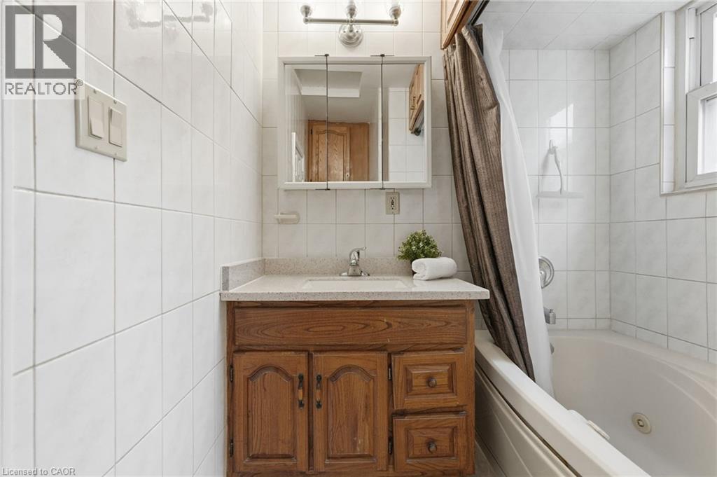 507 QUEENSDALE Avenue E, Hamilton, Ontario, L8V1K7 — Photo 31