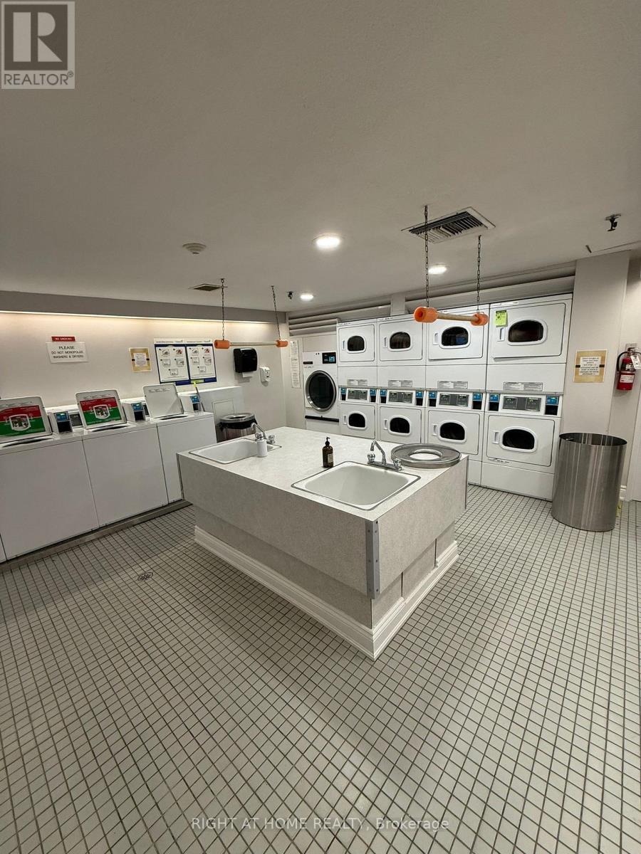 1115 - 1100 AMBLESIDE DRIVE, Ottawa, Ontario, K2B8G6 — Photo 6