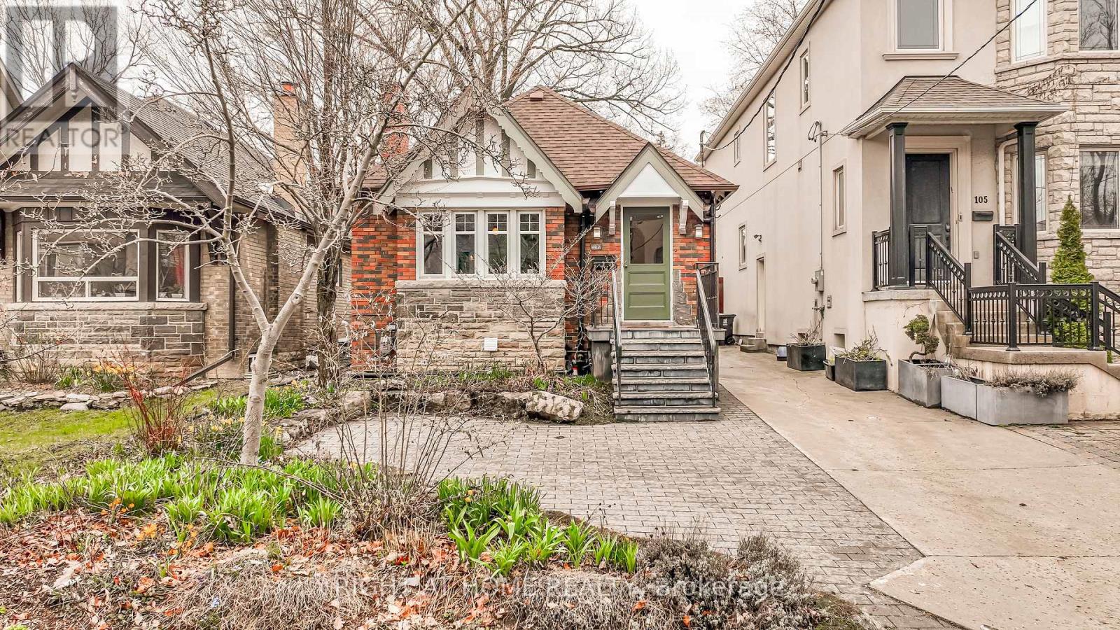 107 EVERDEN ROAD, Toronto (Humewood-Cedarvale), Ontario, M6C3K7 — Photo 2