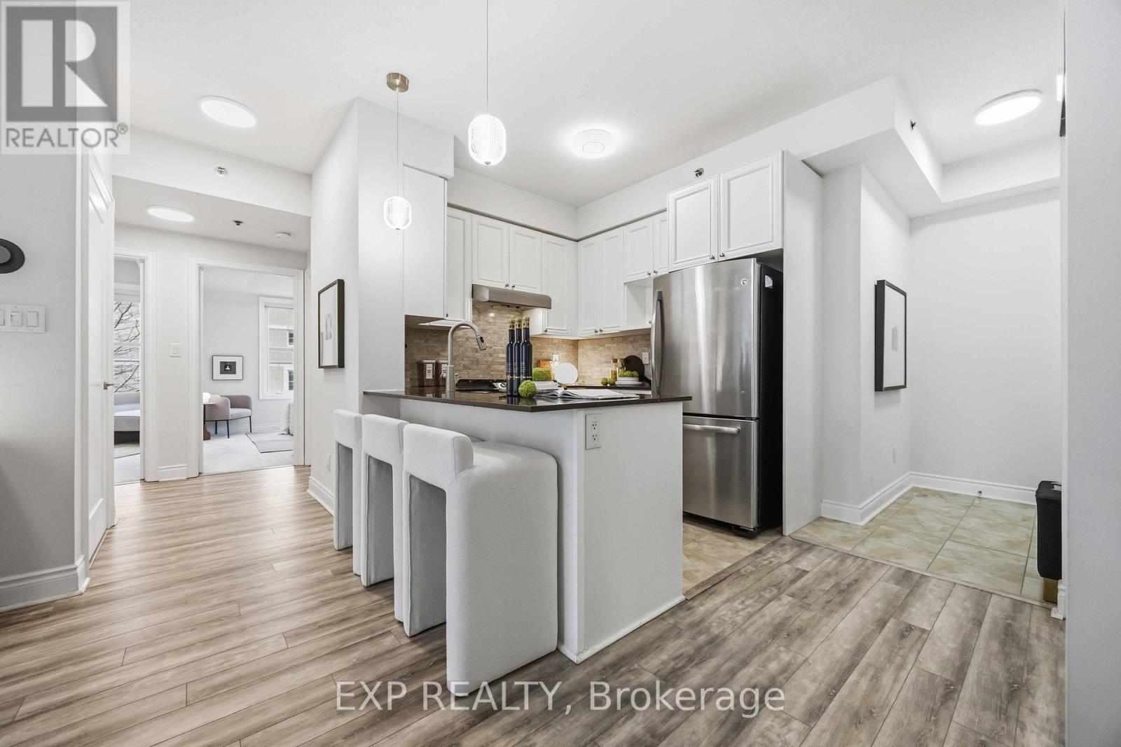 211 - 28 PRINCE REGENT STREET, Markham (Cathedraltown), Ontario, L6C0V5 — Photo 3