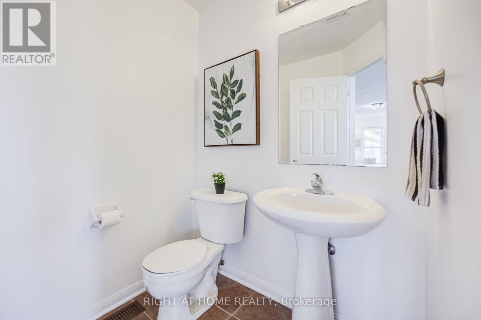 1 JAMESWAY CRESCENT, Whitchurch-Stouffville (Stouffville), Ontario, L4A0A3 — Photo 7