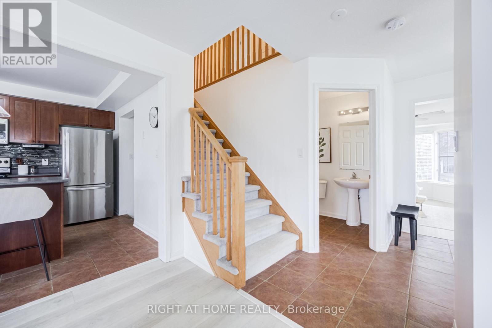 1 JAMESWAY CRESCENT, Whitchurch-Stouffville (Stouffville), Ontario, L4A0A3 — Photo 8