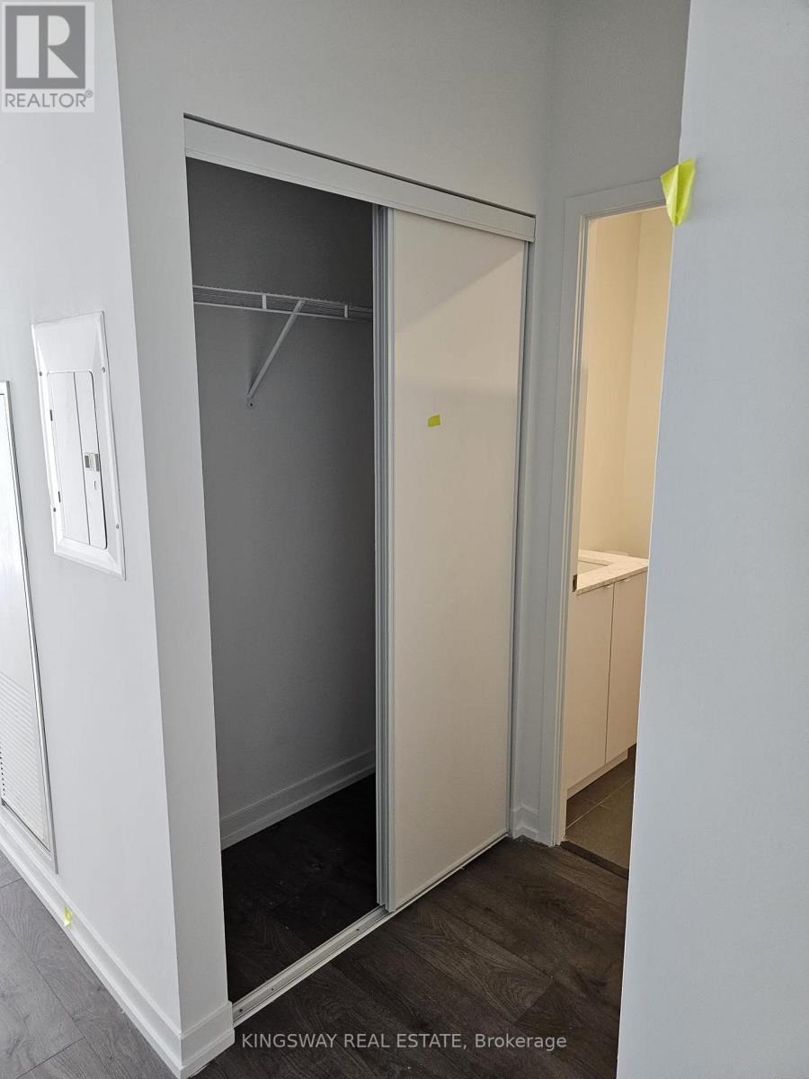 1123 - 270 DUFFERIN STREET, Toronto (South Parkdale), Ontario, M6K0H8 — Photo 11