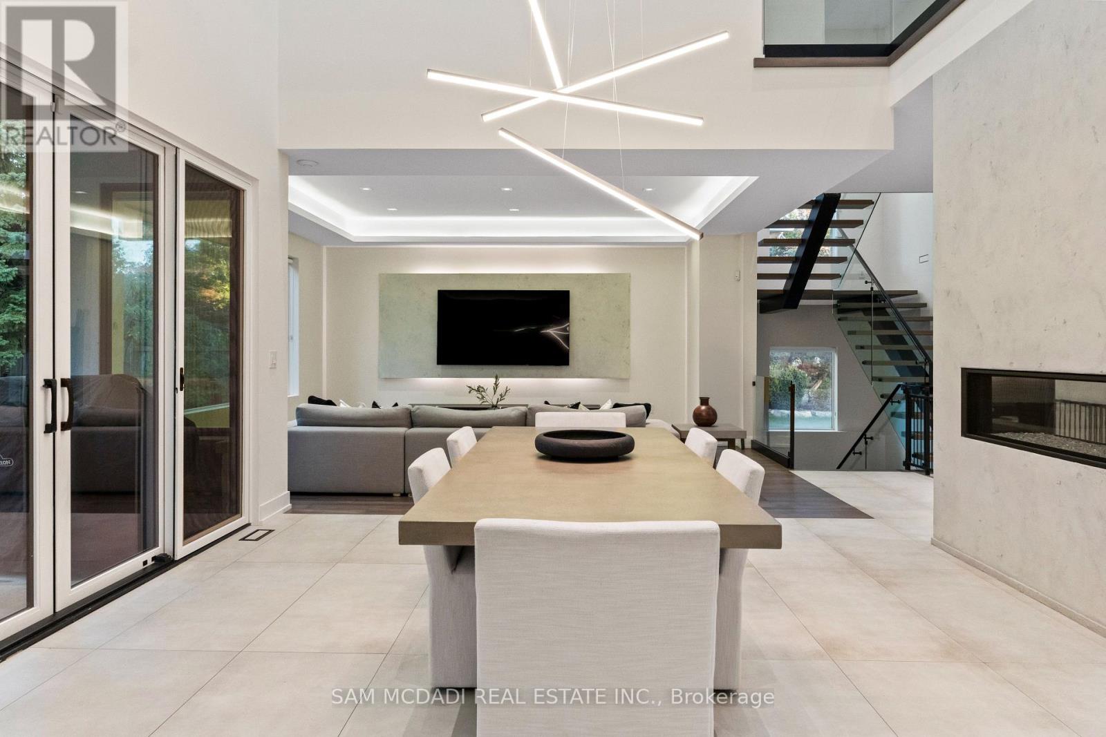 2075 SHAWANAGA TRAIL, Mississauga (Sheridan), Ontario, L5H3Z3 — Photo 9