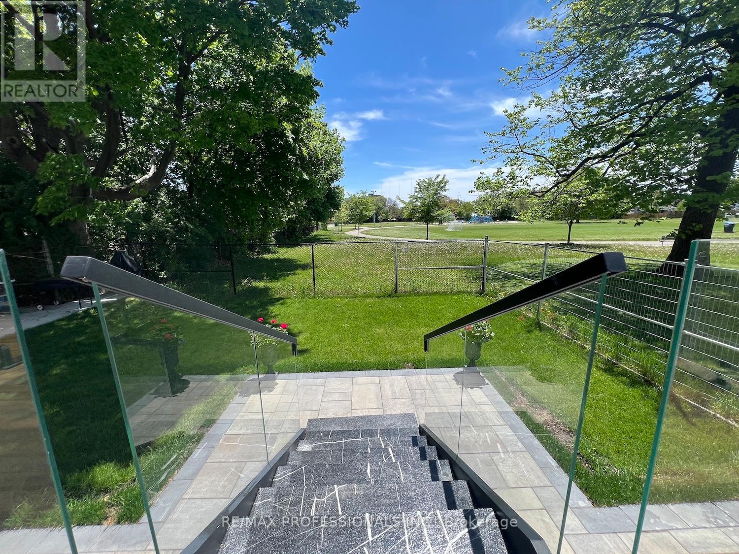 2206 UTLEY ROAD, Mississauga (Clarkson), Ontario, L5J1X1 — Photo 20