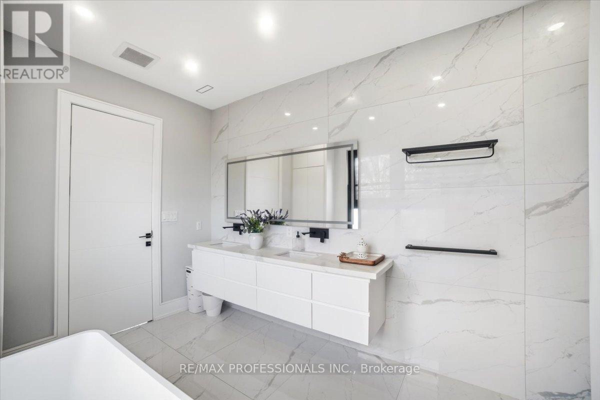 2206 UTLEY ROAD, Mississauga (Clarkson), Ontario, L5J1X1 — Photo 31