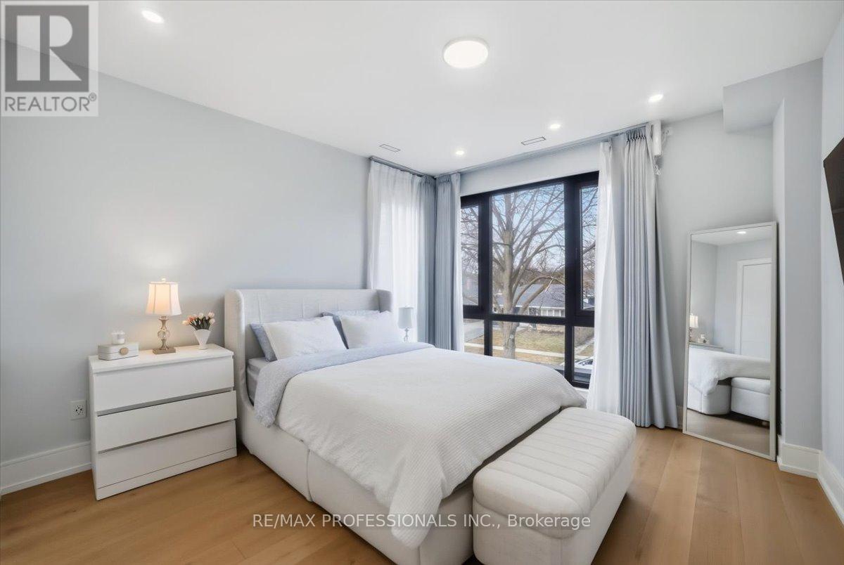 2206 UTLEY ROAD, Mississauga (Clarkson), Ontario, L5J1X1 — Photo 33