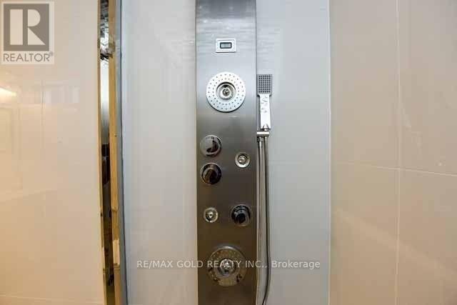 198 HARROWSMITH DRIVE, Mississauga (Hurontario), Ontario, L5R1R9 — Photo 5