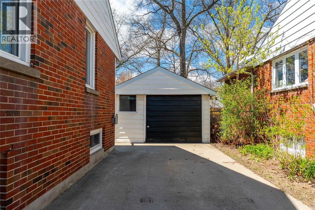 1203 Colborne ROAD, Sarnia, Ontario, N7V3K9 — Photo 34