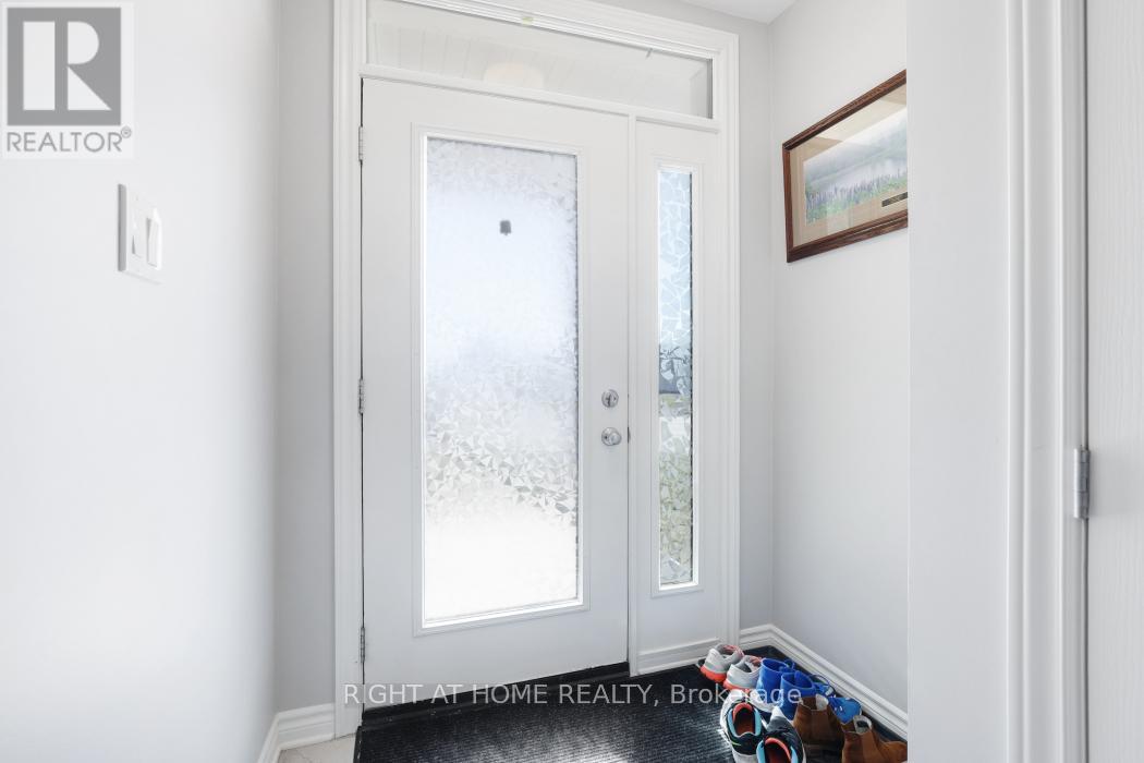 895 ANTONIO FARLEY STREET, Ottawa, Ontario, K1K2Z1 — Photo 3