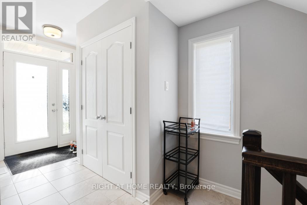 895 ANTONIO FARLEY STREET, Ottawa, Ontario, K1K2Z1 — Photo 4