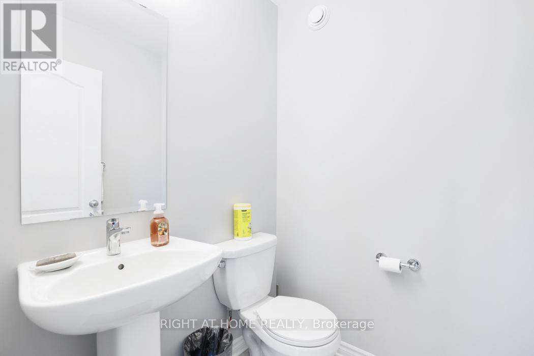 895 ANTONIO FARLEY STREET, Ottawa, Ontario, K1K2Z1 — Photo 5