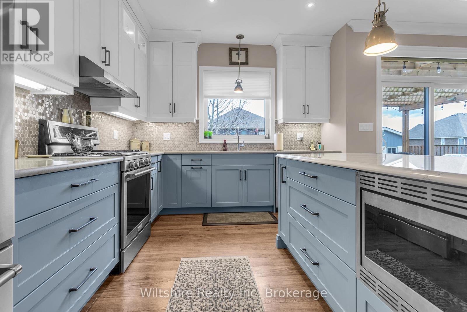 1 HONEY BEND, St. Thomas, Ontario, N5P3S6 — Photo 10