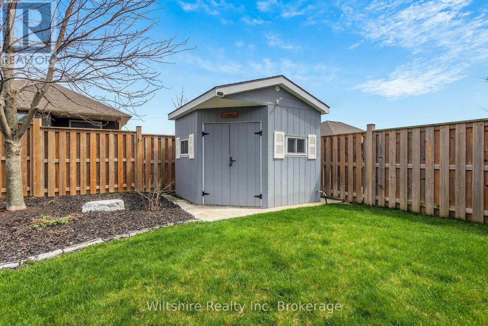 1 HONEY BEND, St. Thomas, Ontario, N5P3S6 — Photo 37