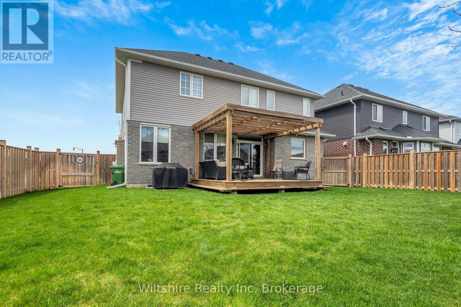 1 HONEY BEND, St. Thomas, Ontario, N5P3S6 — Photo 38