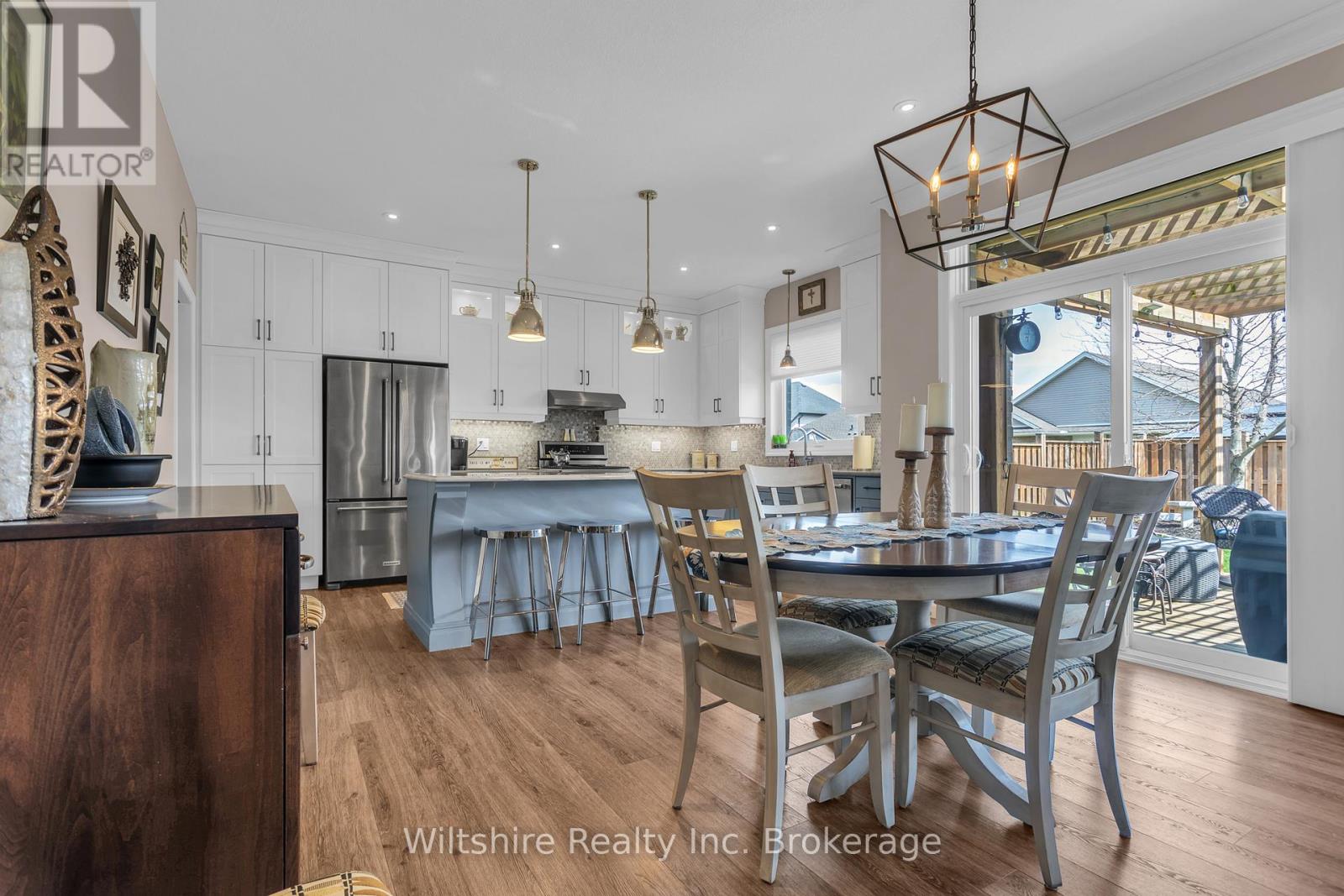 1 HONEY BEND, St. Thomas, Ontario, N5P3S6 — Photo 8