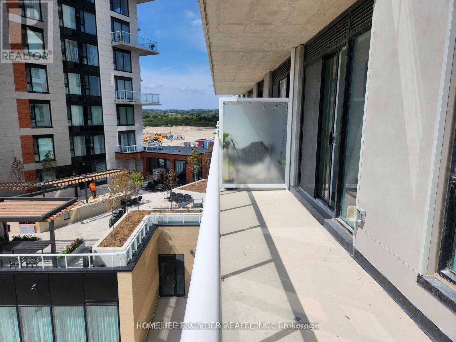 417 - 6 DAVID EYER ROAD, Richmond Hill, Ontario, L4S1M4 — Photo 10