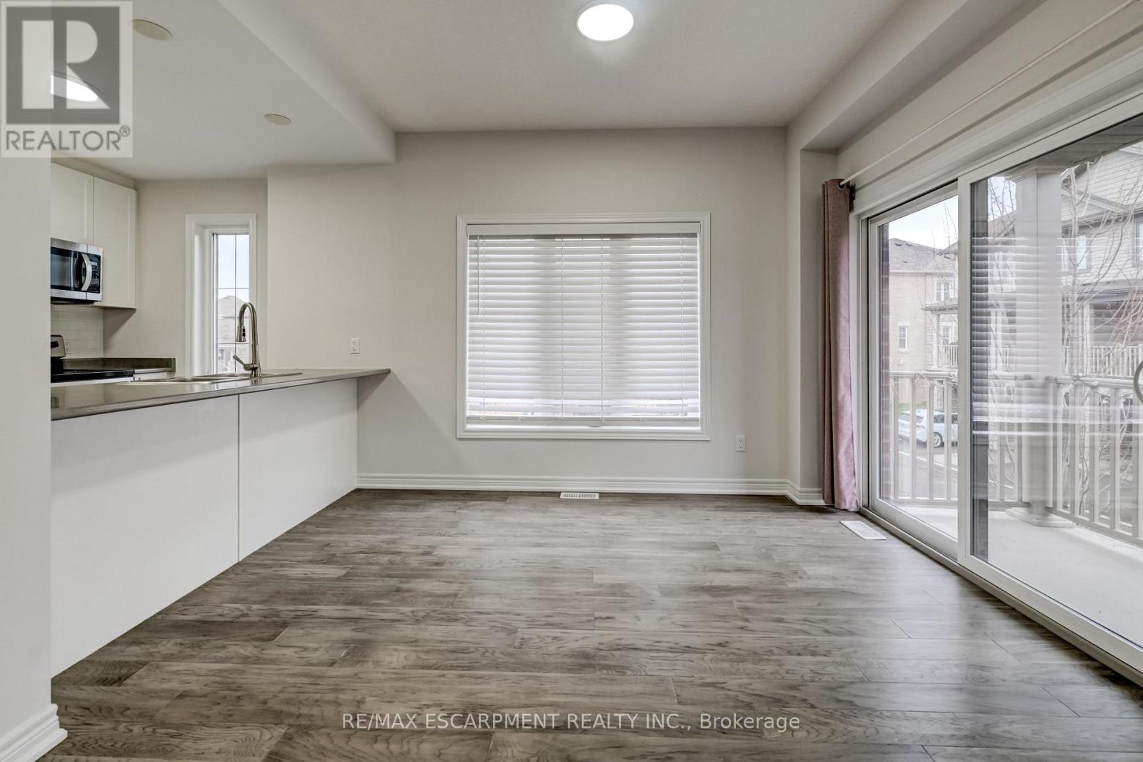 23 RIDGESIDE LANE W, Hamilton (Waterdown), Ontario, L8B1W5 — Photo 12