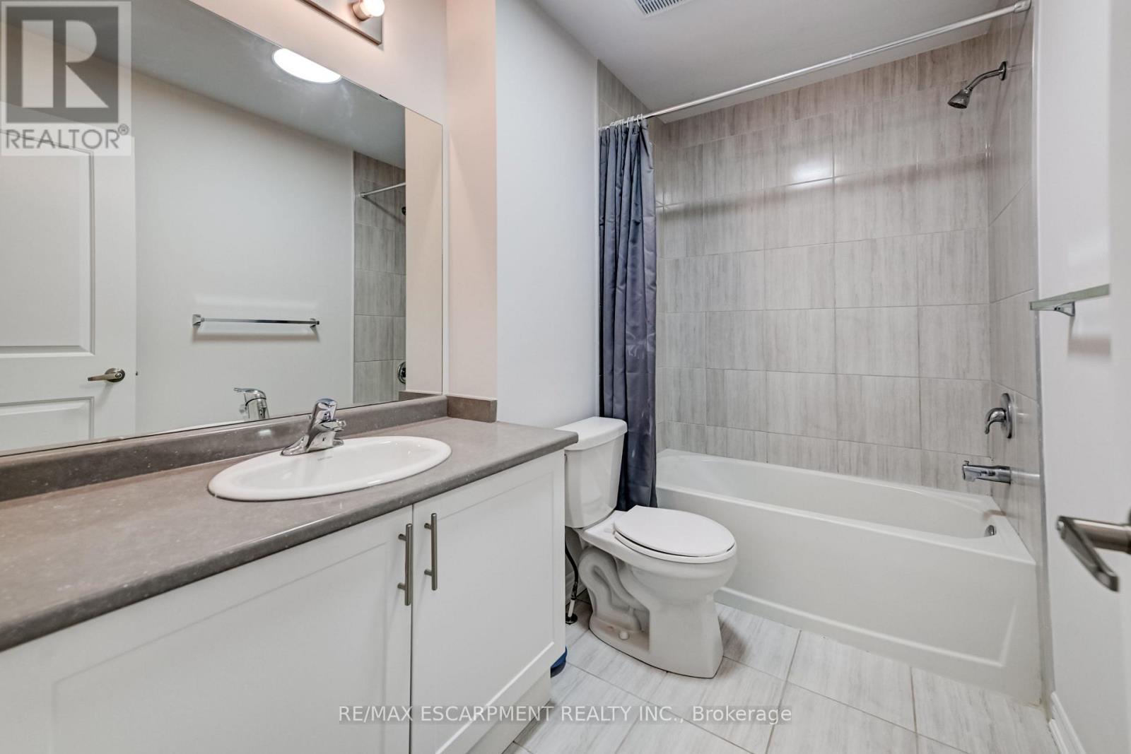 23 RIDGESIDE LANE W, Hamilton (Waterdown), Ontario, L8B1W5 — Photo 23
