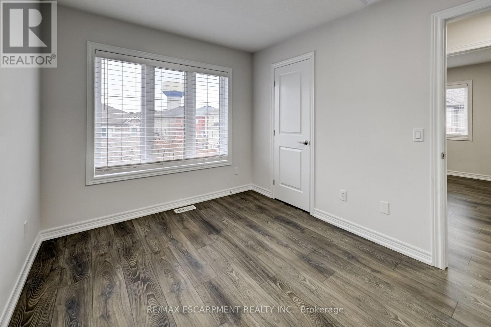 23 RIDGESIDE LANE W, Hamilton (Waterdown), Ontario, L8B1W5 — Photo 25