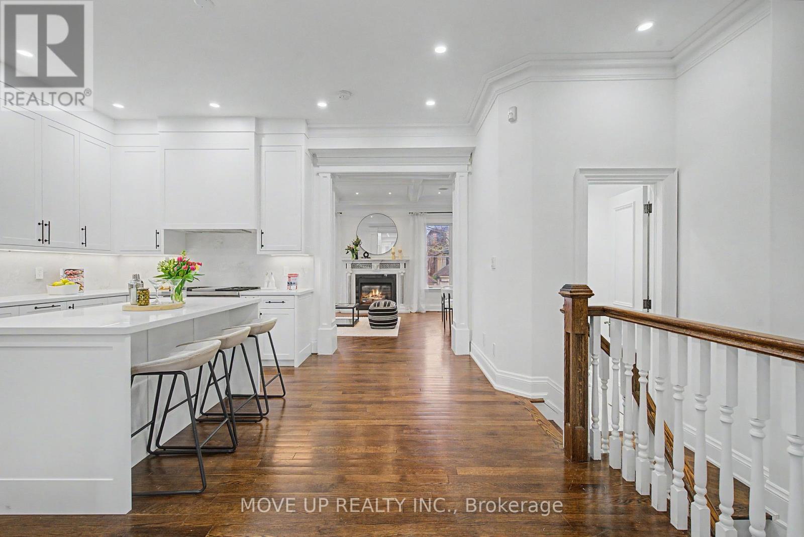 226 GLENGARRY AVENUE, Toronto (Lawrence Park North), Ontario, M5M1E4 — Photo 11