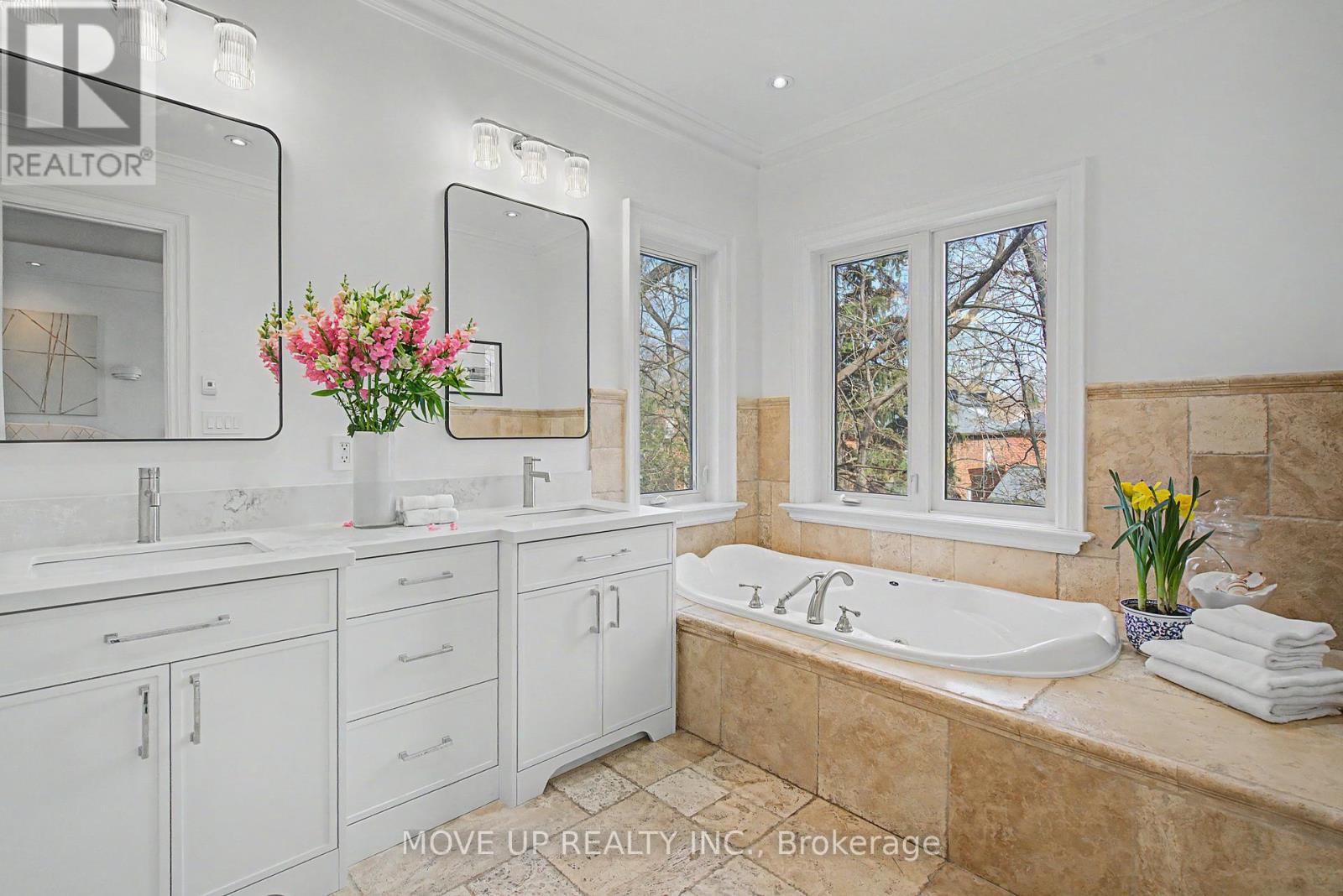 226 GLENGARRY AVENUE, Toronto (Lawrence Park North), Ontario, M5M1E4 — Photo 23