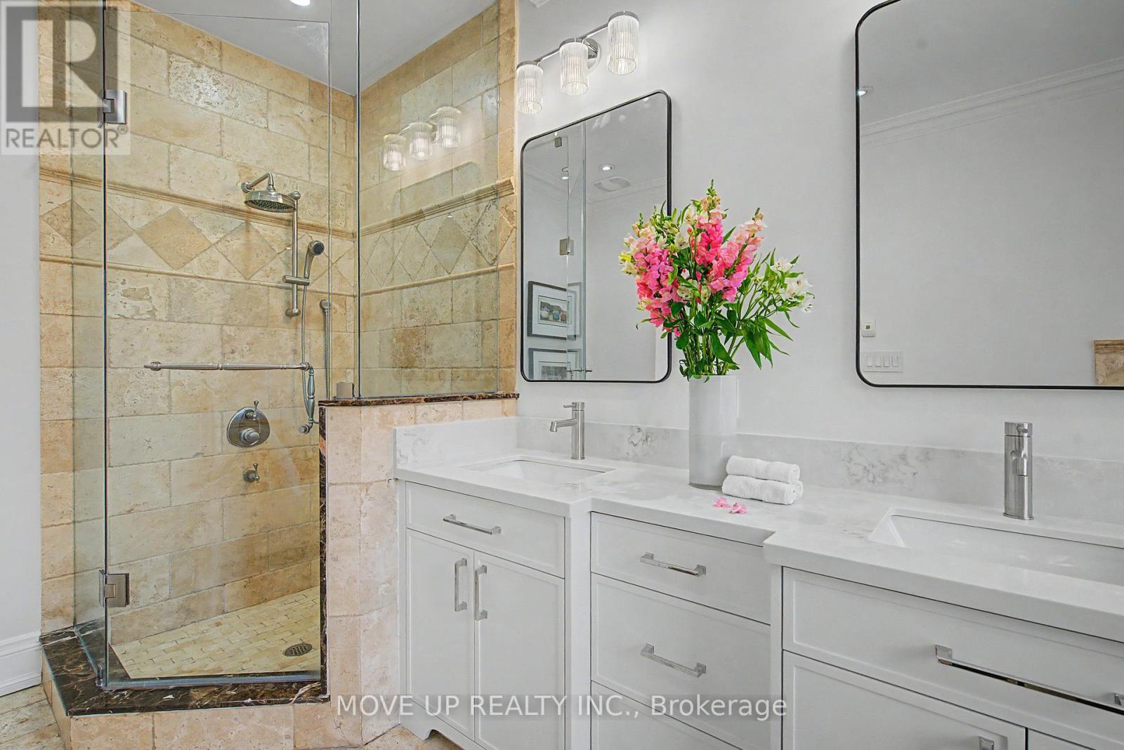 226 GLENGARRY AVENUE, Toronto (Lawrence Park North), Ontario, M5M1E4 — Photo 24