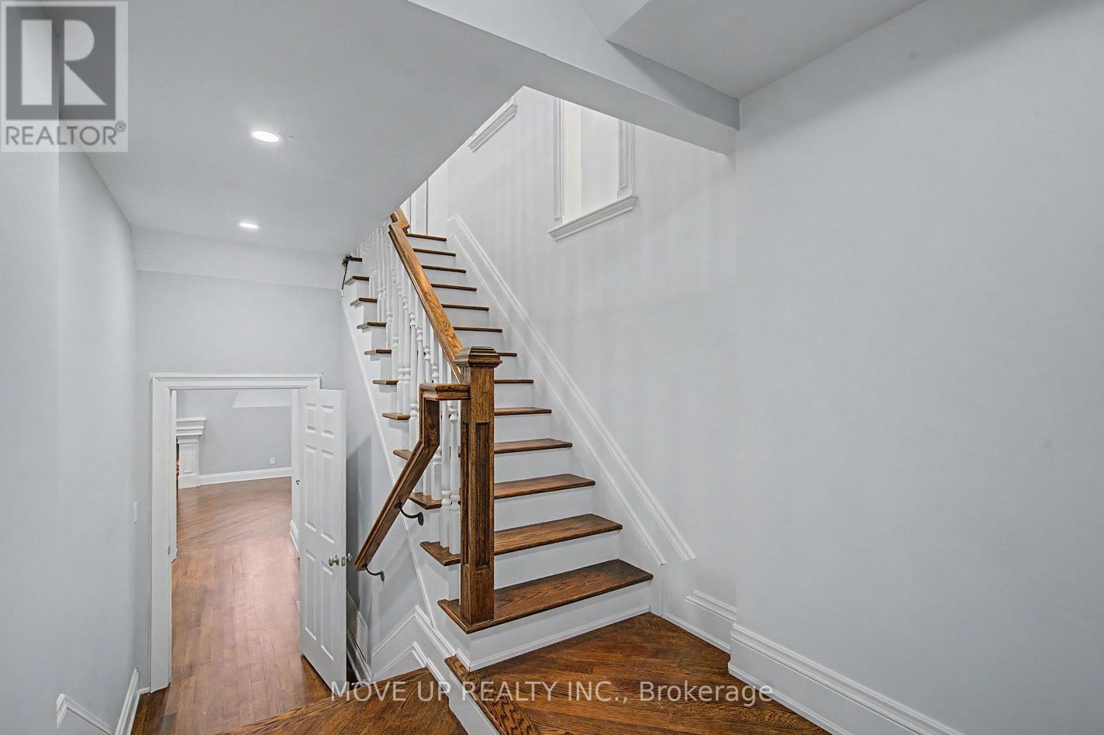 226 GLENGARRY AVENUE, Toronto (Lawrence Park North), Ontario, M5M1E4 — Photo 37