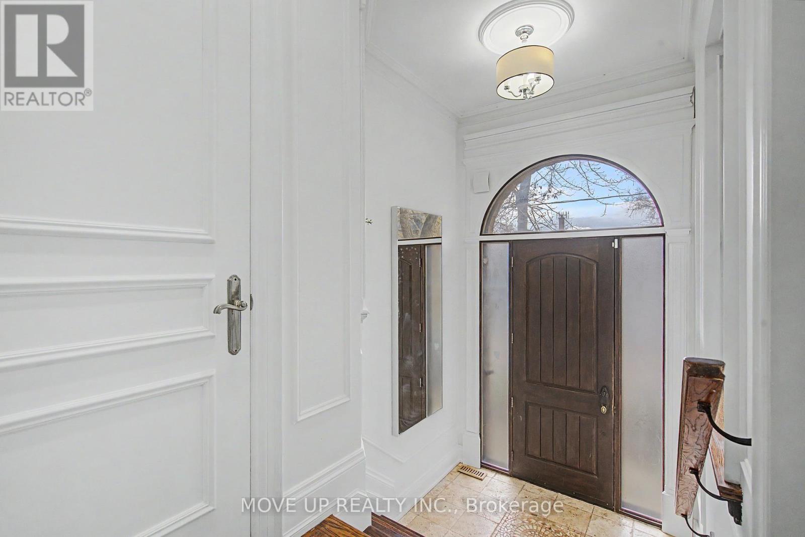 226 GLENGARRY AVENUE, Toronto (Lawrence Park North), Ontario, M5M1E4 — Photo 5