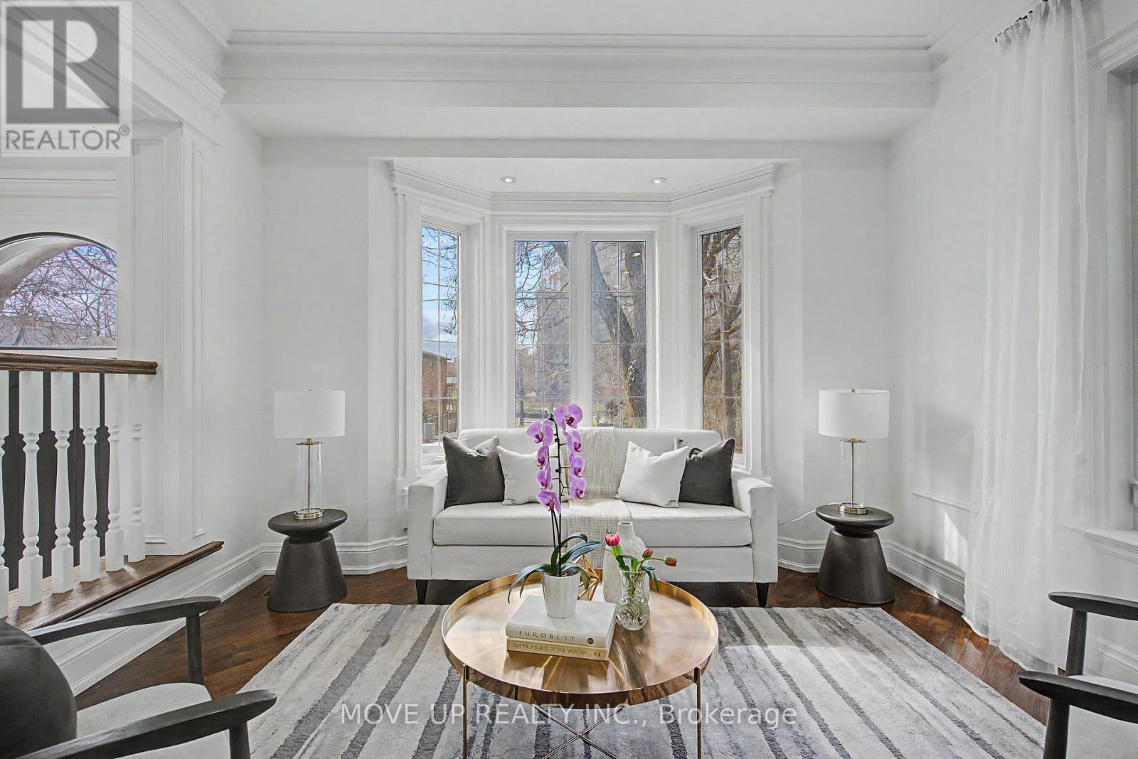 226 GLENGARRY AVENUE, Toronto (Lawrence Park North), Ontario, M5M1E4 — Photo 7