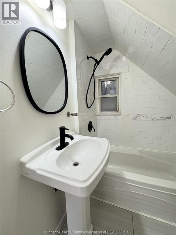 1085 Langlois AVENUE Unit# Main, Windsor, Ontario, N9A2H4 — Photo 9