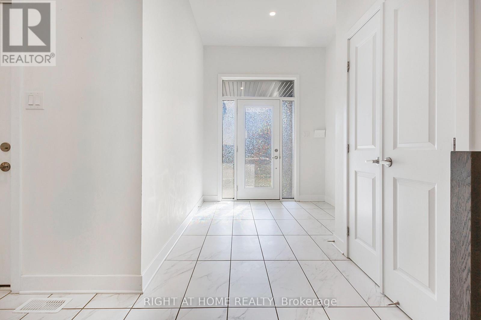 500 TRIANGLE STREET, Ottawa, Ontario, K2V0M8 — Photo 3