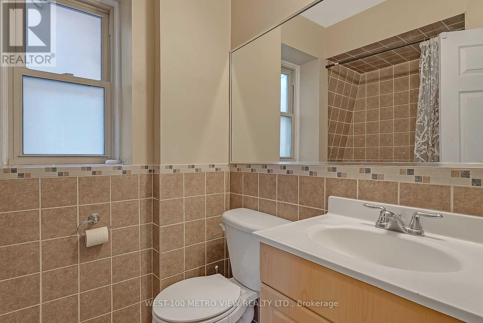 1733 DUFFERIN STREET, Toronto (Oakwood Village), Ontario, M6E3N9 — Photo 20