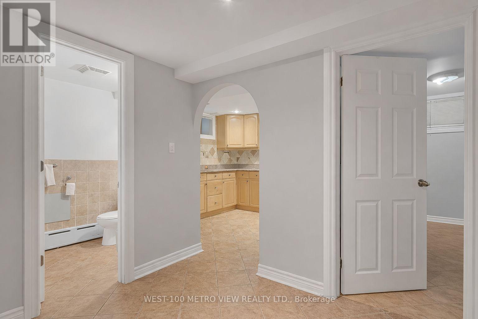 1733 DUFFERIN STREET, Toronto (Oakwood Village), Ontario, M6E3N9 — Photo 21