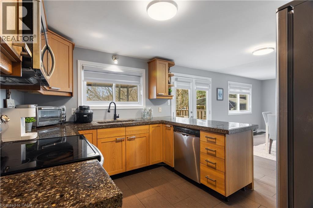 769 SCOTTSDALE Drive, Guelph, Ontario, N1G3N7 — Photo 8