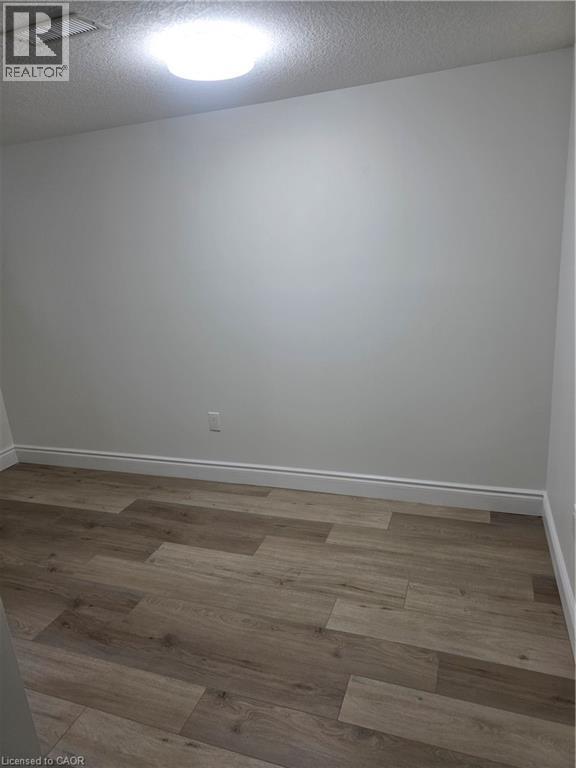 22 MONTROSE Avenue, Kitchener, Ontario, N2M1Y2 — Photo 12