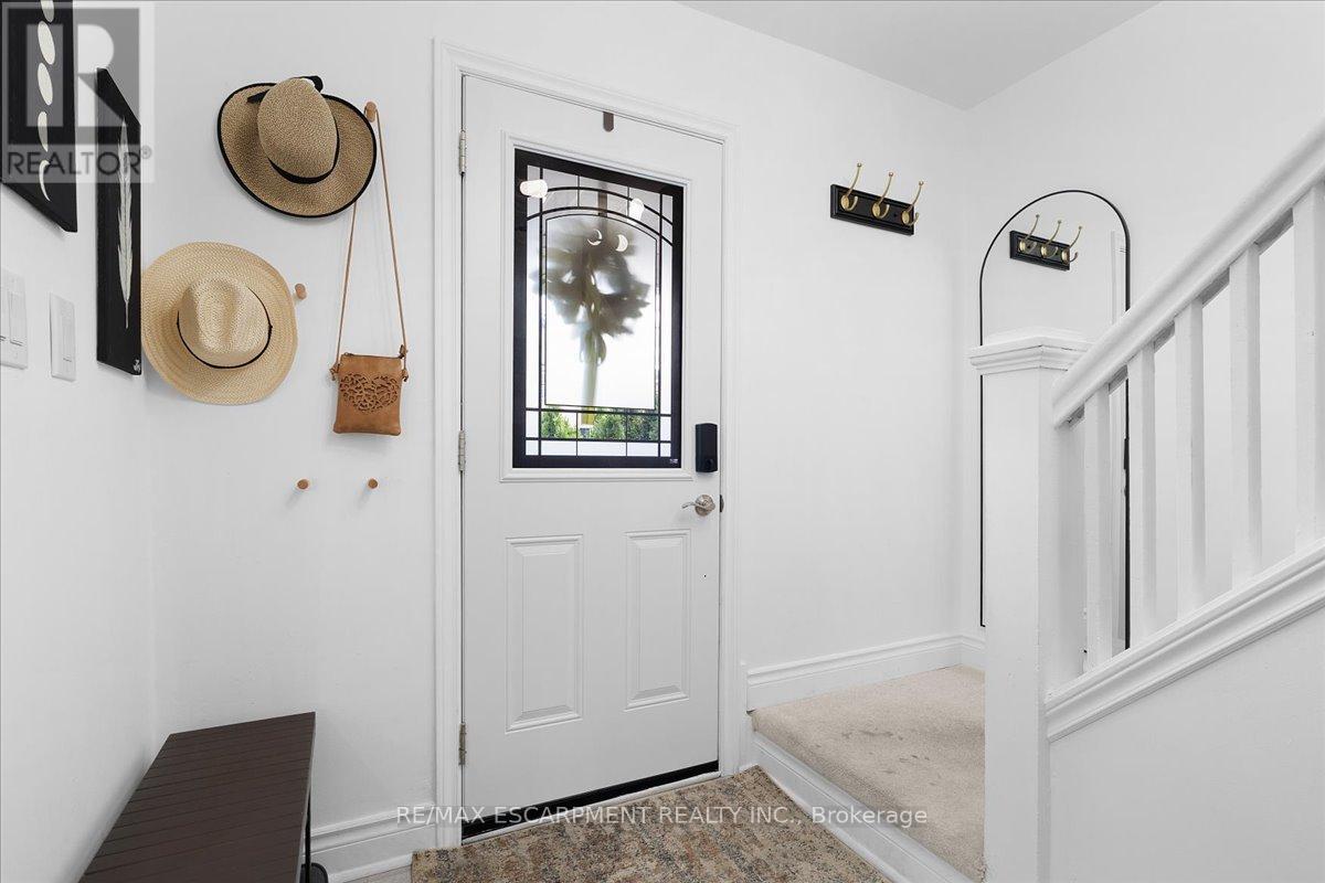 133 FREDERICK AVENUE, Hamilton (Crown Point), Ontario, L8H4L1 — Photo 4