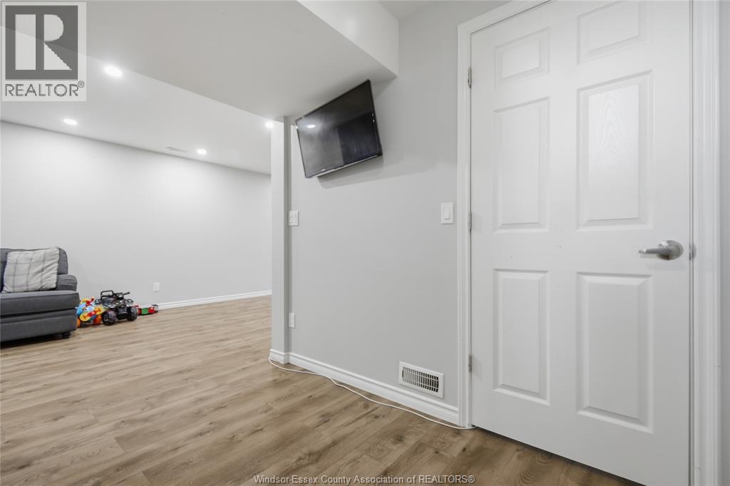 724 CABANA ROAD East, Windsor, Ontario, N9G1A4 — Photo 15