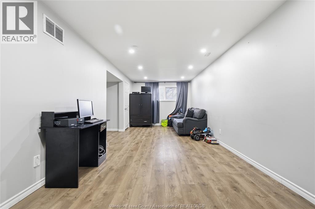 724 CABANA ROAD East, Windsor, Ontario, N9G1A4 — Photo 17