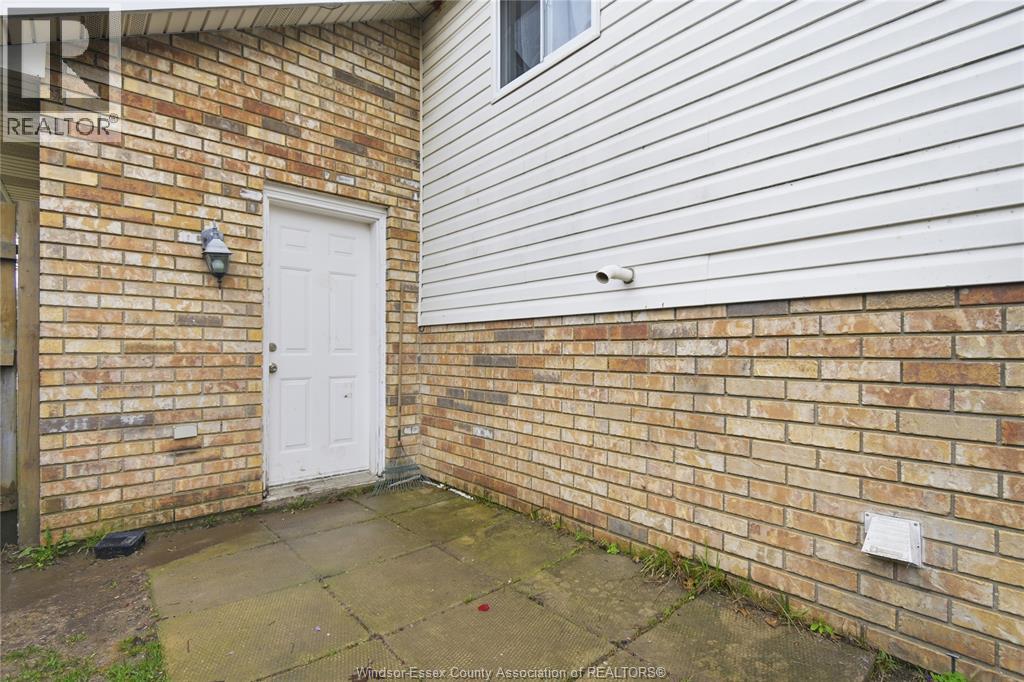 724 CABANA ROAD East, Windsor, Ontario, N9G1A4 — Photo 21
