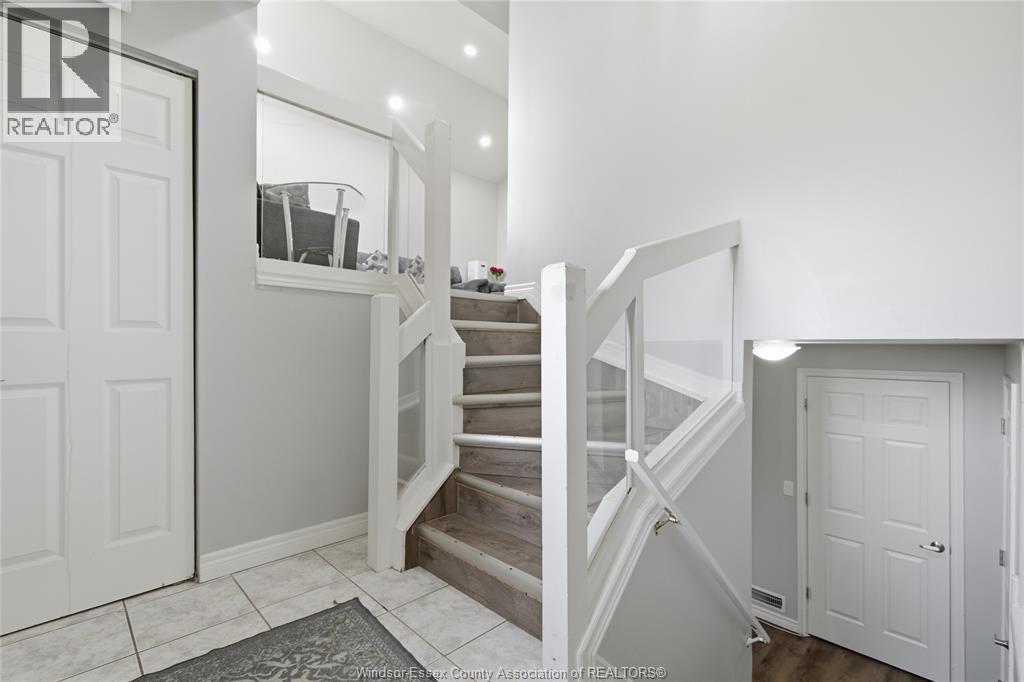 724 CABANA ROAD East, Windsor, Ontario, N9G1A4 — Photo 5