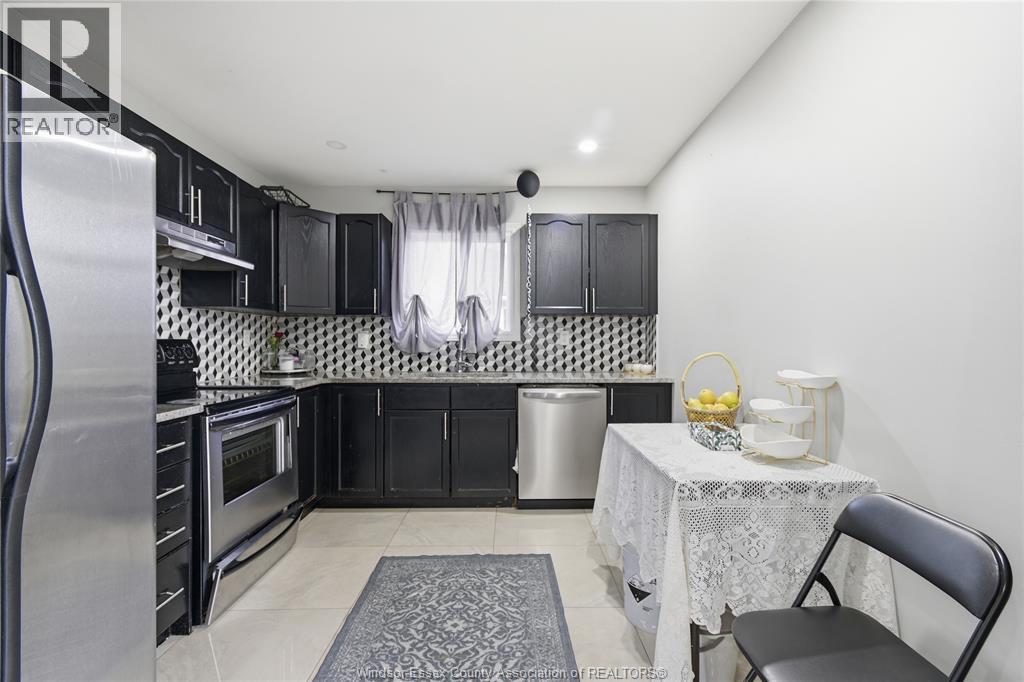 724 CABANA ROAD East, Windsor, Ontario, N9G1A4 — Photo 8