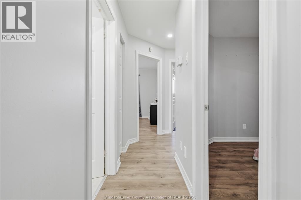 724 CABANA ROAD East, Windsor, Ontario, N9G1A4 — Photo 9
