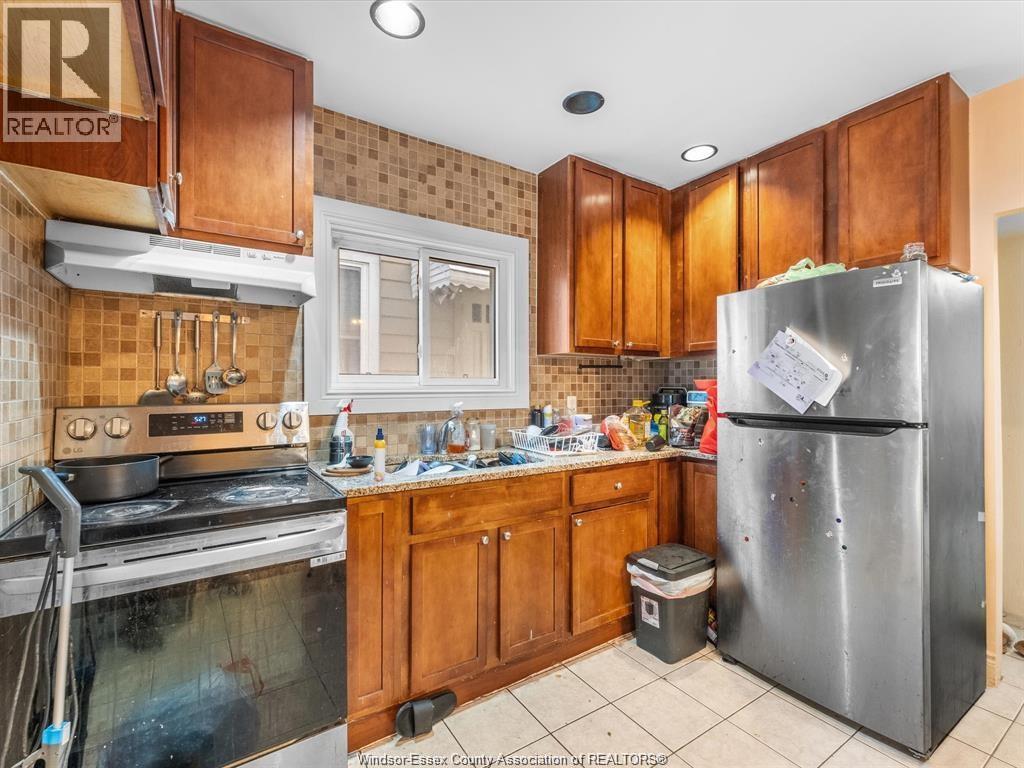 836 ELLIOTT, Windsor, Ontario, N9A3S7 — Photo 8