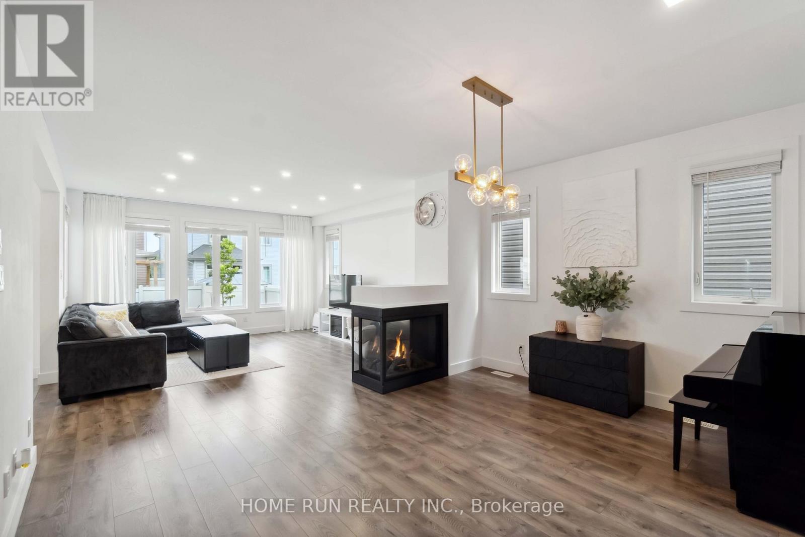 334 HALIBURTON HEIGHTS, Ottawa, Ontario, K2V0G1 — Photo 5