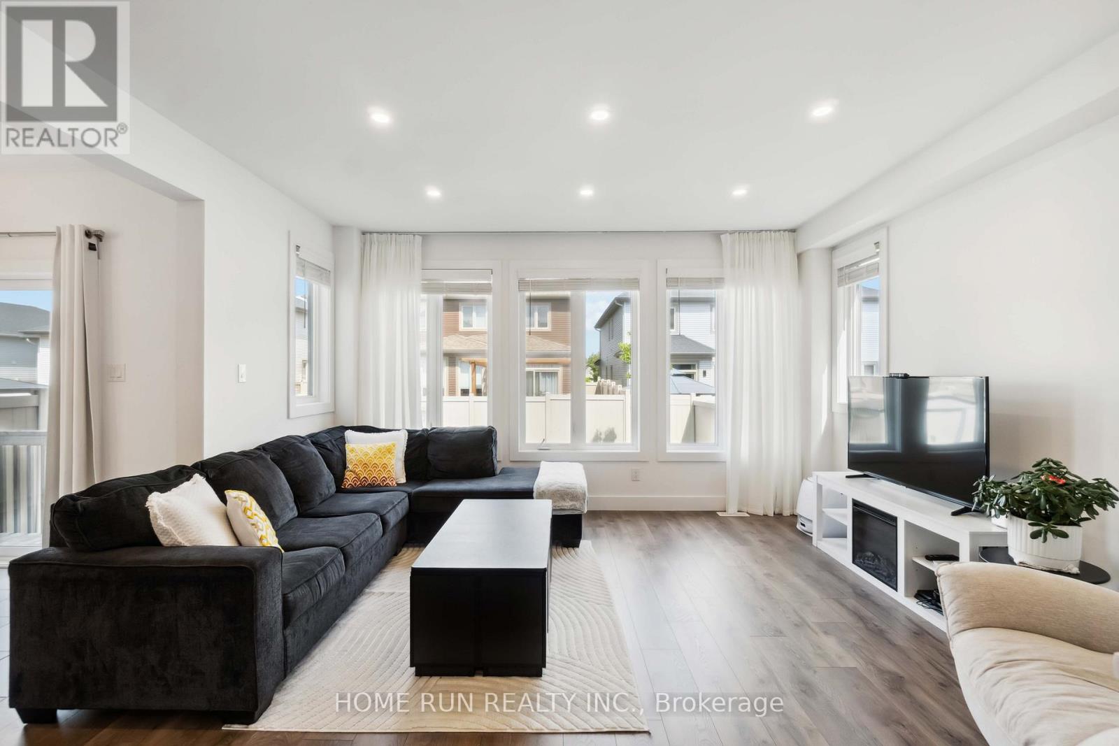 334 HALIBURTON HEIGHTS, Ottawa, Ontario, K2V0G1 — Photo 8