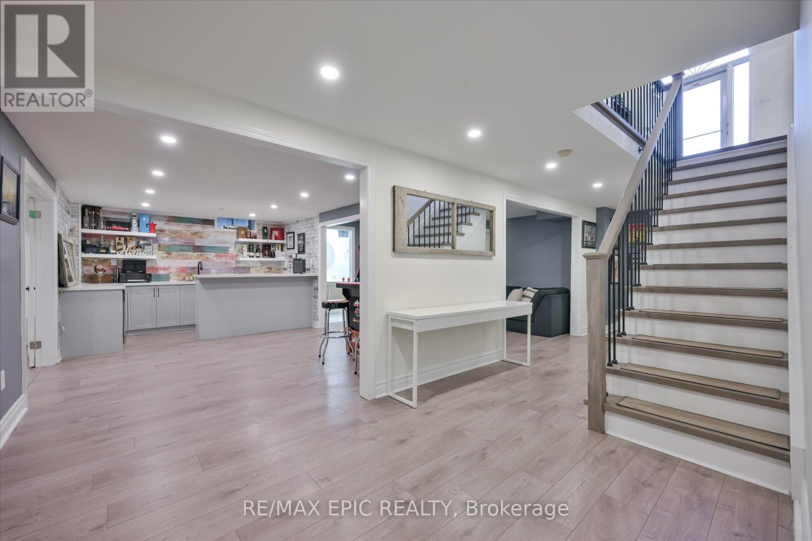 33 EMMETT PLACE, Whitby (Pringle Creek), Ontario, L1R2B4 — Photo 28