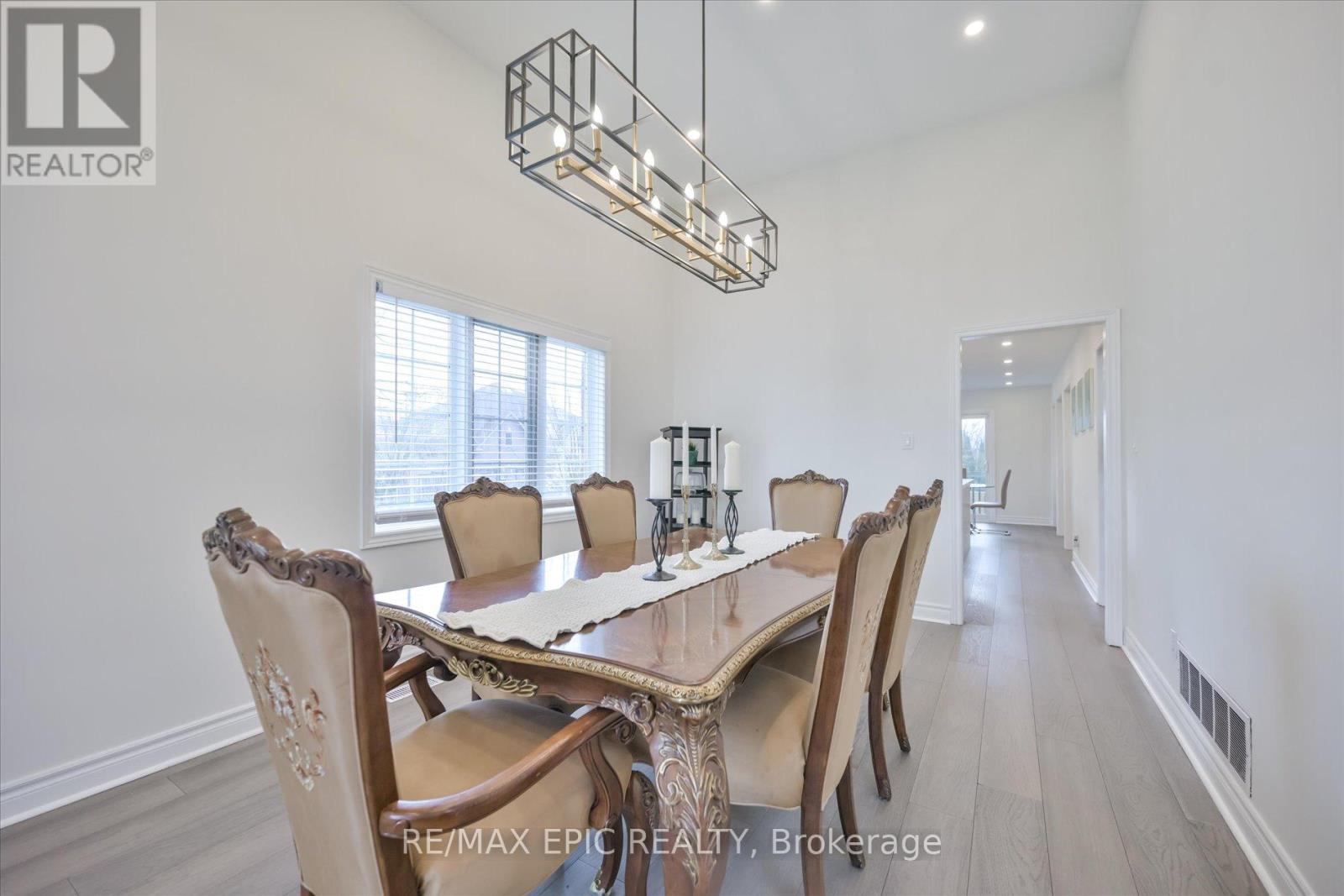 33 EMMETT PLACE, Whitby (Pringle Creek), Ontario, L1R2B4 — Photo 8